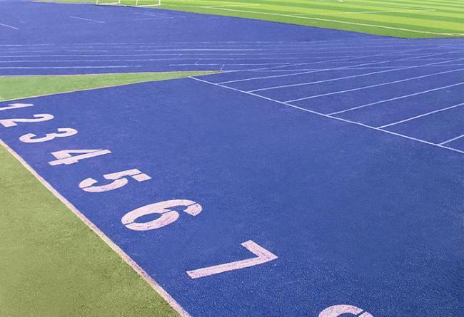 体育场塑胶跑道如何建造合理的排水系统？
